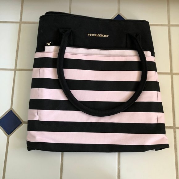 SOLD*** Victoria's Secret Duffel Bag - Picture 4 of 6